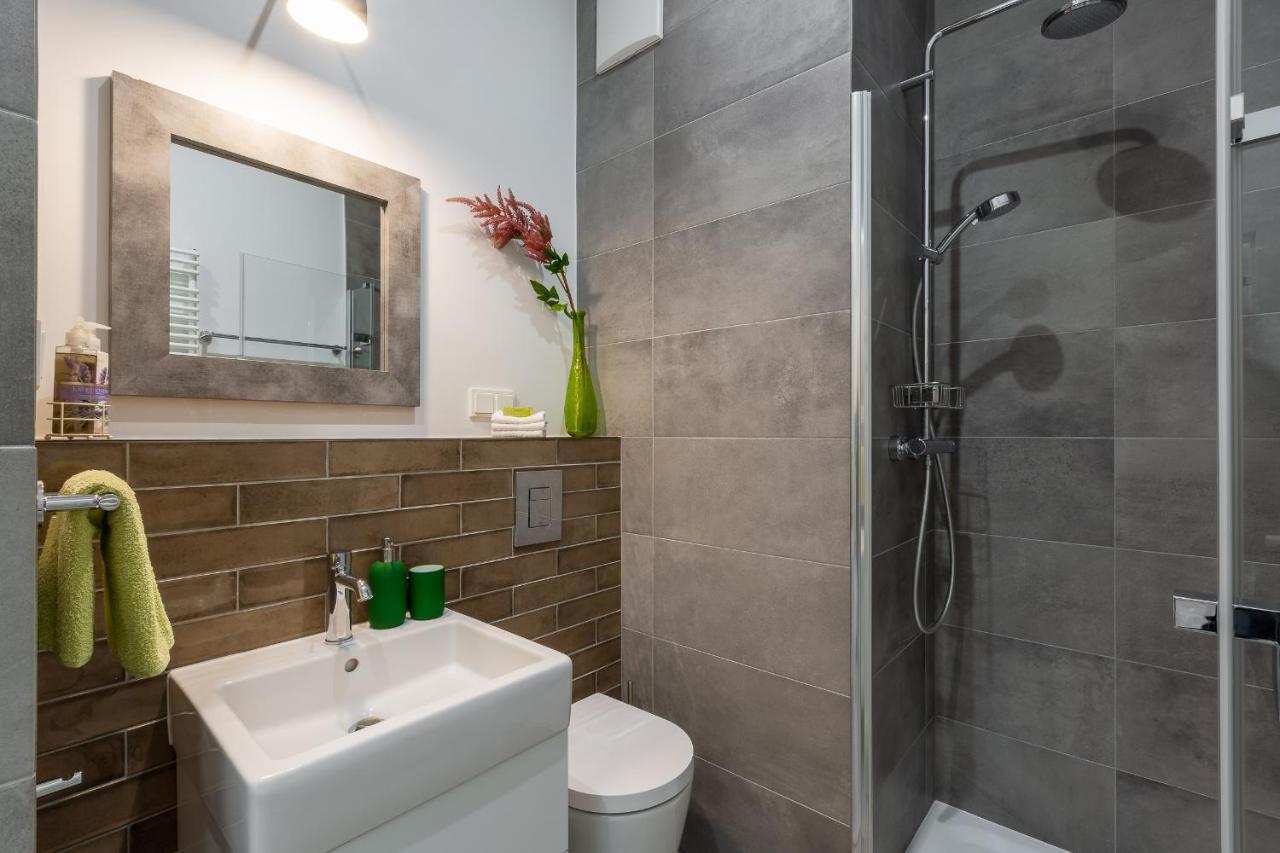 Apartament Ksiezycowy - Mlyn Maria - Art Apartments Wrocław Exteriör bild